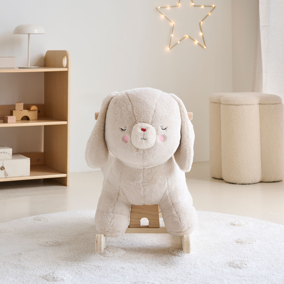 Petite Amélie | Cheval à bascule Lapi | Peluche lapin en bois FSC | Beige | Hauteur de siège 29 cm (Petite Amélie) - Image 5
