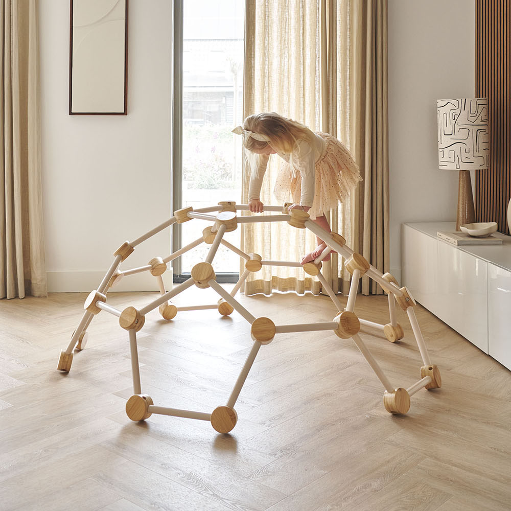 Petite Amélie | Dôme d'escalade Igloo | Bambou durable | Bois et blanc | 150x60 cm | Structure de jeu robuste pour enfants pour le jardin et maison (Petite Amélie) - Image 7