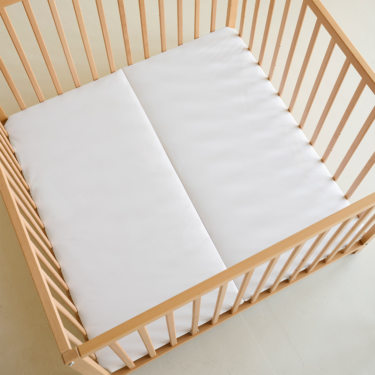 Petite Amélie Parc Bébé | Nois | Hêtre Massif | Naturel | 95x95 cm | Réglable en hauteur | Sécurisé pour enfant jusqu'à 24 mois ou 15 kg (Petite Amélie) - Image 7