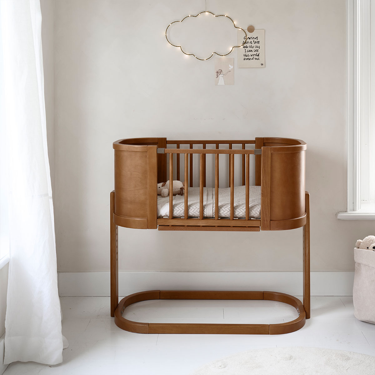 Petite Amélie Lit Cododo Ovale | Berceau 2 En 1 Cocoon | Bois Noyer | Sommier Sécurisé | Paroi Latérale Réglable | Usage Evolutif Pour Nouveau-né (Petite Amélie) - Image 2