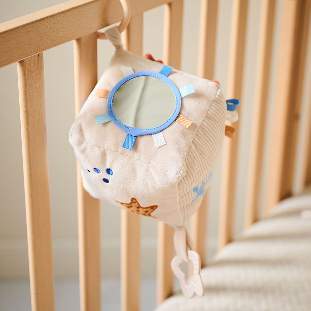 Cube D'activité Bébé En Peluche «Océan» | Beige (Petite Amélie) - Image 4