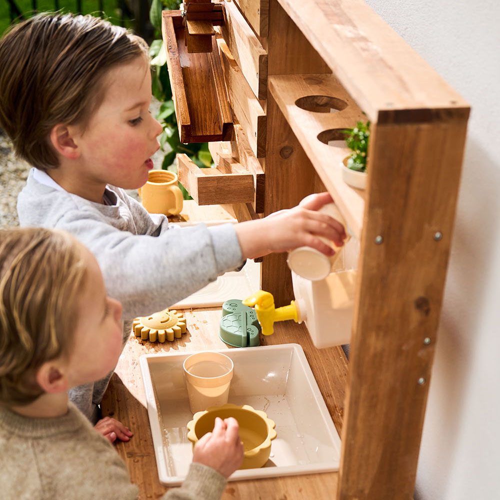 Petite Amélie | Cuisine extérieure enfant Provence | Bois FSC résistant aux intempéries | 2 bacs profonds | Toboggans | Cuisine ludique (Petite Amélie) - Image 7