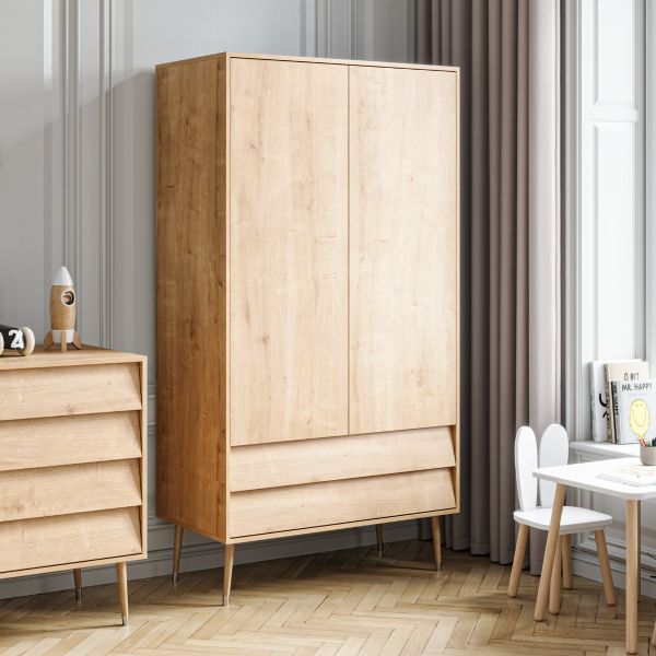 Armoire en bois et natural par Petite Amélie