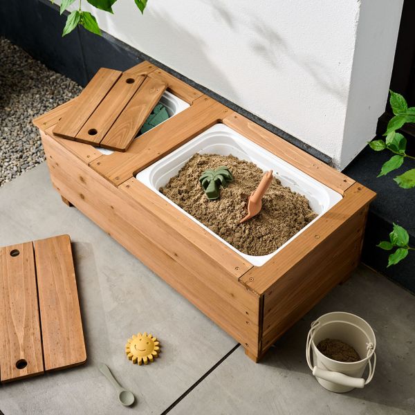 Banc rangement enfant avec jeu sensoriel d eau et de sable par Petite Amélie