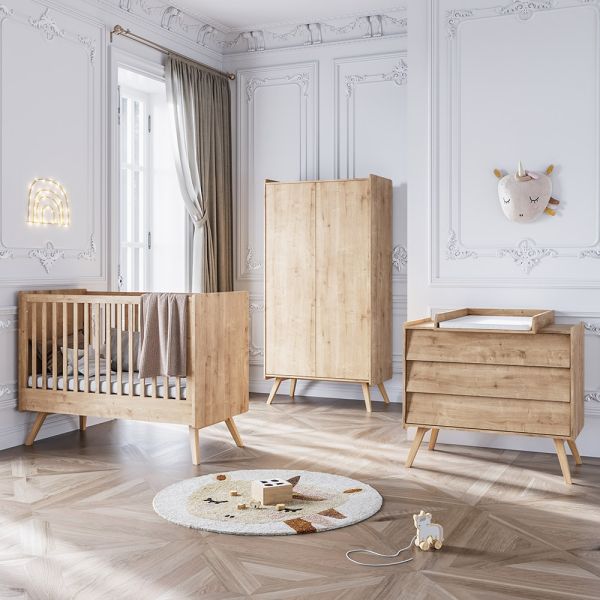chambre bebe bois avec commode armoire retro bois vintage vox Petite Amélie