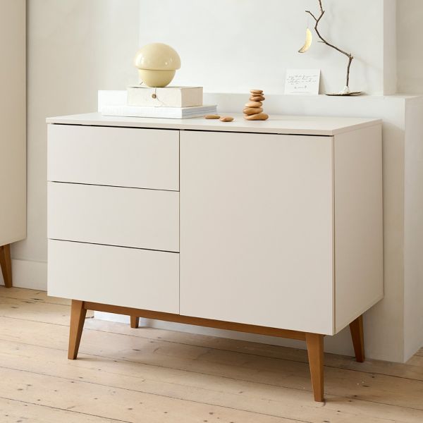 Commode beige pour enfant avec trois tiroirs au design soigné par Petite Amélie