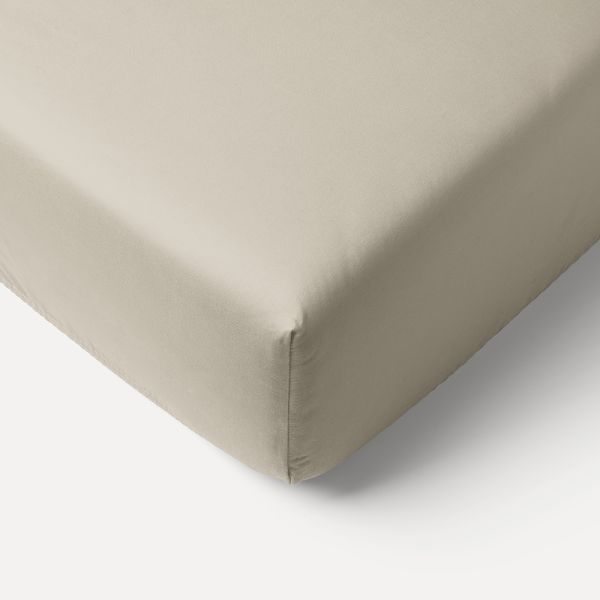 Drap housse 60x120 cm en jersey de coton biologique beige par Petite Amélie 
