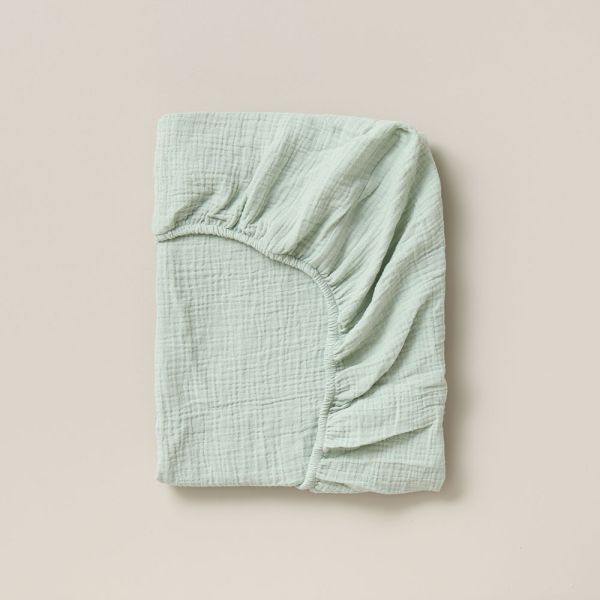 Drap housse gaze de coton enfant 70x140 cm et vert par Petite Amélie