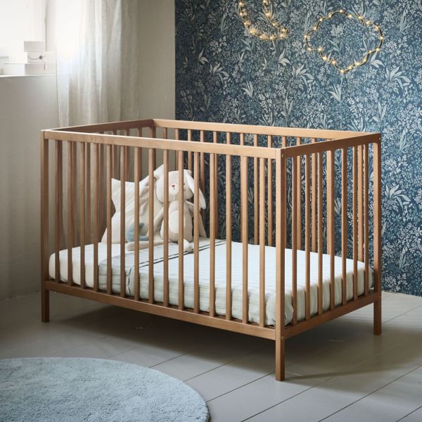 lit bebe bois noyer 60x120 Petite Amélie