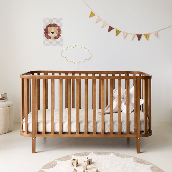 lit bebe evolutif noix cocon design 70x140 par petite amelie