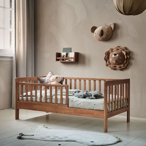 lit enfant 2 ans bois noyer Petite Amélie 1