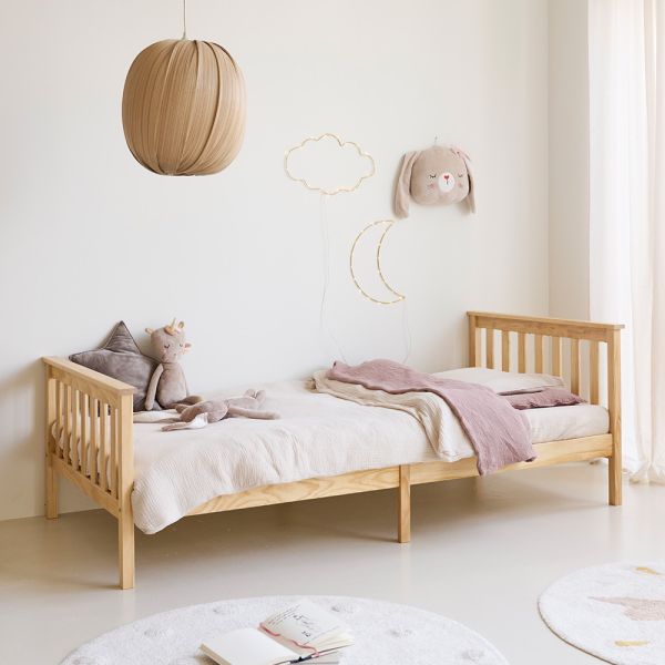 Lit enfant en bois de la collection Milo 90x200 couleur naturel par Petite Amélie