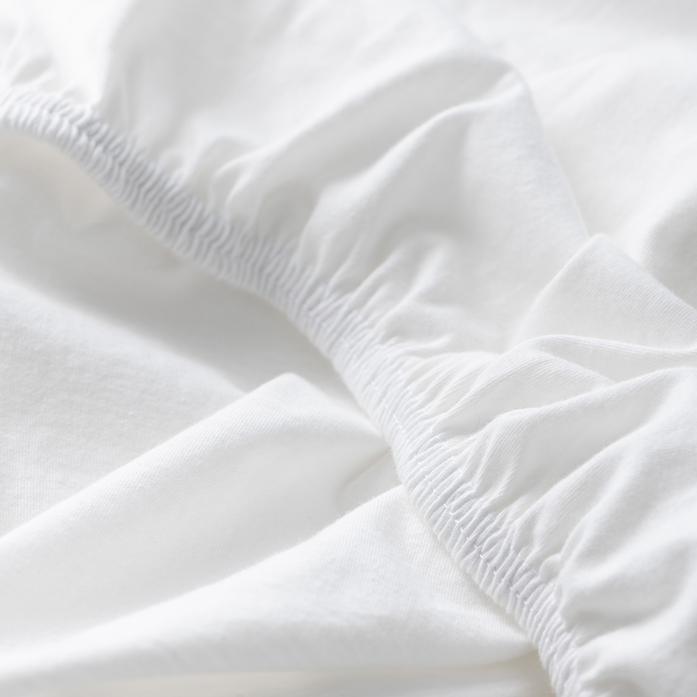 Petite Amélie | Lot de 2 draps-housses jersey coton bio | Blanc et caramel | 45x90 cm | Pour matelas bébé hauteur 10-12 cm (Petite Amélie) - Image 1