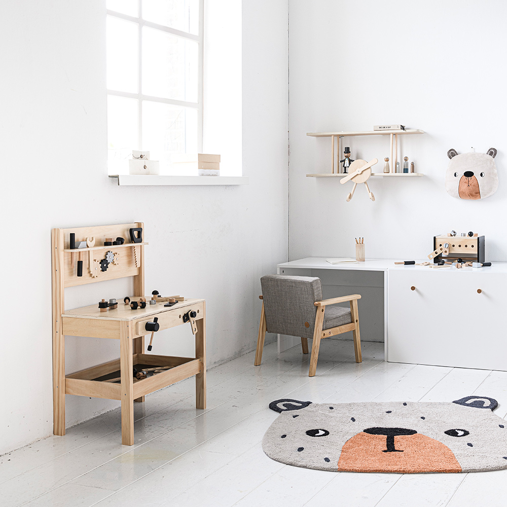 Petite Amélie | Établi pour enfant | Jouet en bois | Noir et gris | 41 accessoires inclus | Hauteur de plan de travail 47 cm (Petite Amélie) - Image 6
