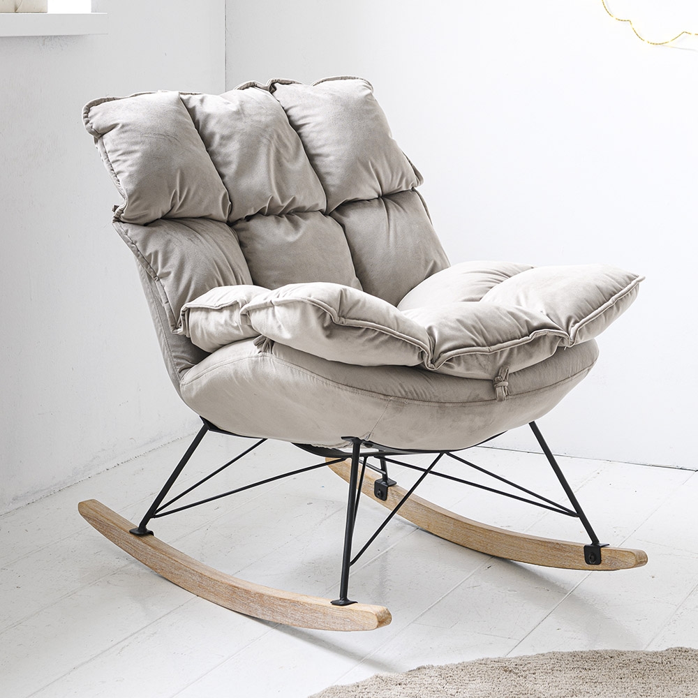 Fauteuil allaitement velours gris chambre bébé Petite Amélie