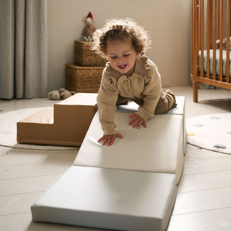 Petite Amélie | Blocs de construction en mousse | Set de 4 pièces | Mousse robuste et cuir PU | Jouets de motricité pour chambre d'enfant (Petite Amélie) - Image 5