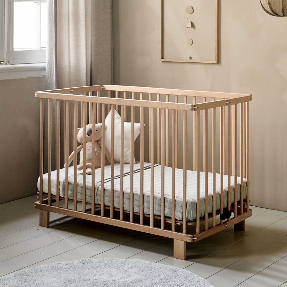 Lit pour enfant bébé à barreaux pliable 60x120 cm avec matelas, Blanc