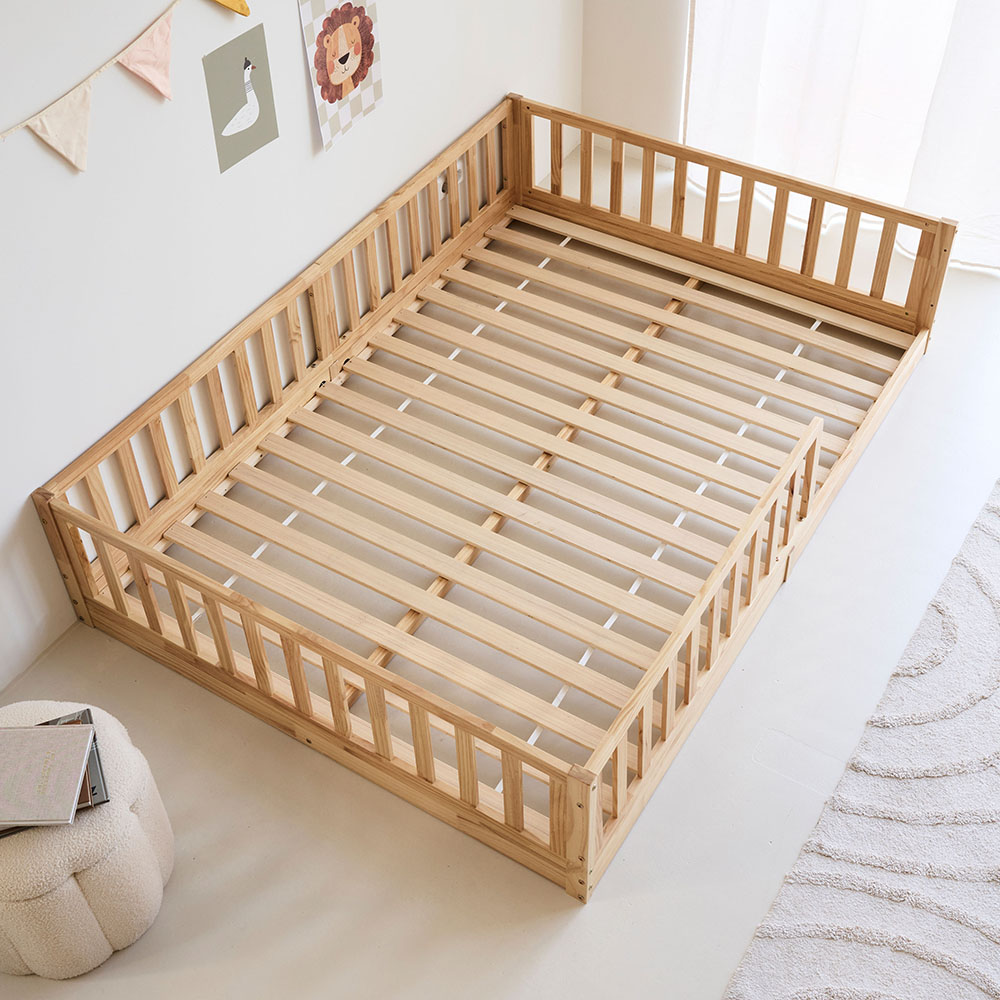 Petite Amélie | Lit Montessori au sol Nid | Bois naturel | 140x200 cm | Lit enfant spacieux favorisant l'autonomie et la sécurité au quotidien (Petite Amélie) - Image 5