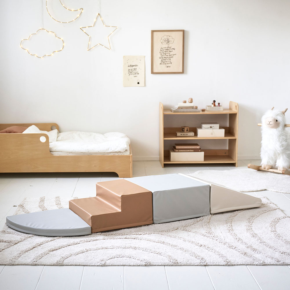 Petite Amélie | Blocs de construction en mousse | Set de 4 pièces | Mousse robuste et cuir PU | Jouets de motricité pour chambre d'enfant (Petite Amélie) - Image 3