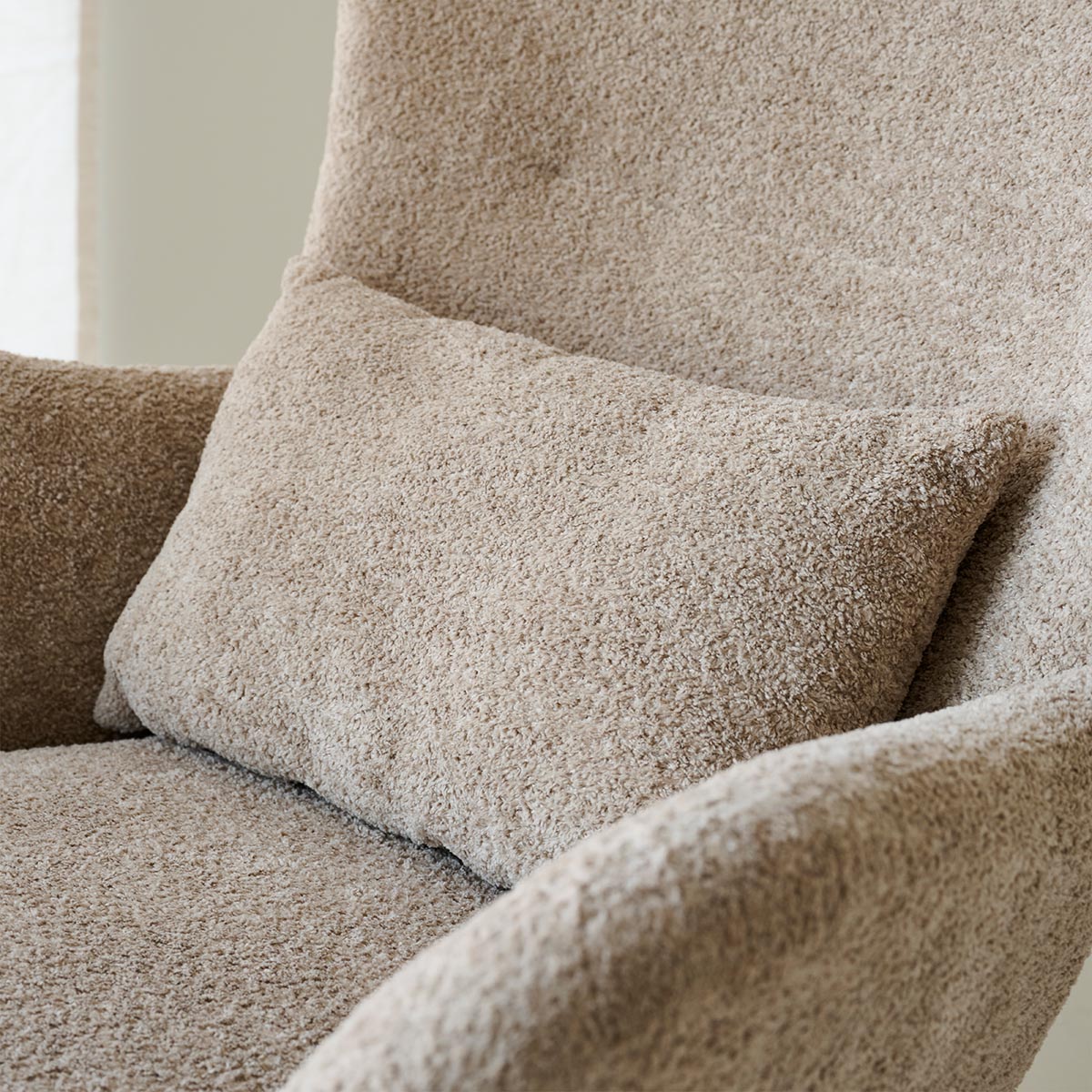 Petite Amélie Rocking chair Lune | Fauteuil allaitement | Bois et métal | Brun | Supporte 110 kg | Design ergonomique pour chambre de bébé (Petite Amélie) - Image 2
