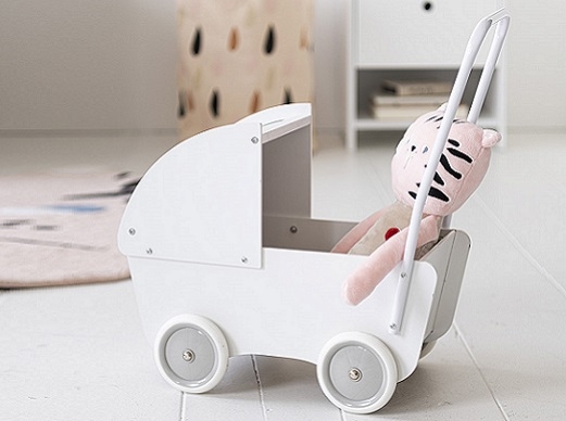 landau poupee bois Petite Amélie
