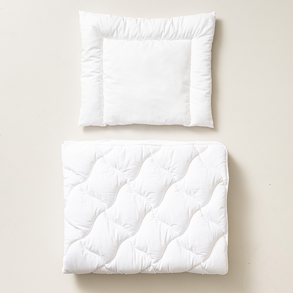 Couette douce et couverture pour lit d'enfant par Petite Amélie