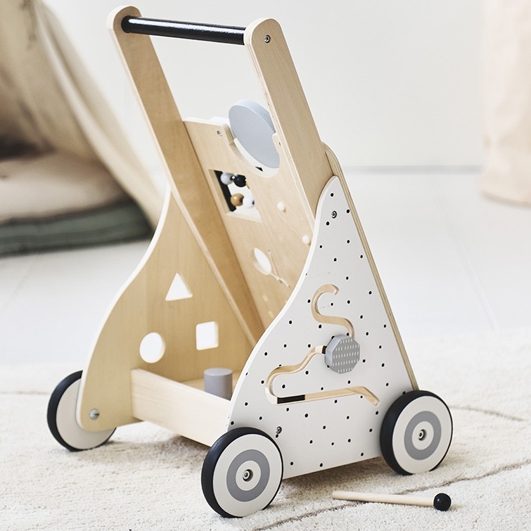 Chariot de marche multi activités pour bébé Chariot de marche multi activités pour bébé