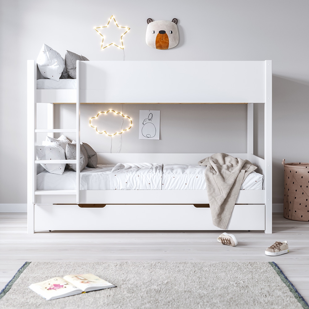 chambre enfant avec lits superposés